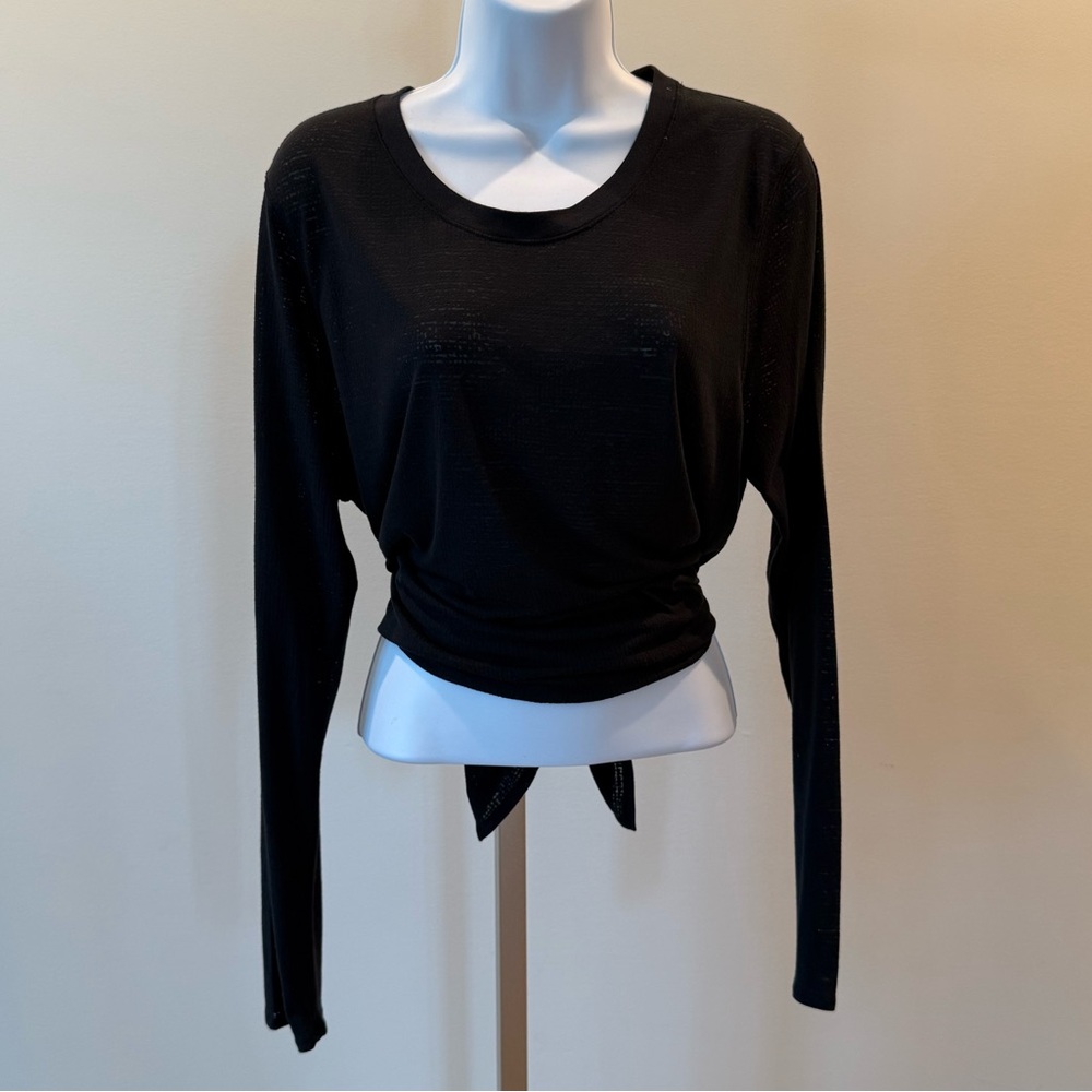 Lululemon top size 12
